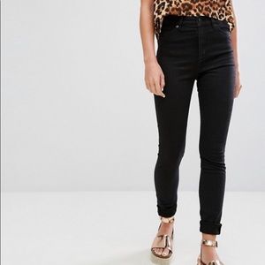 Monki Oki Slim High Waist Jeans